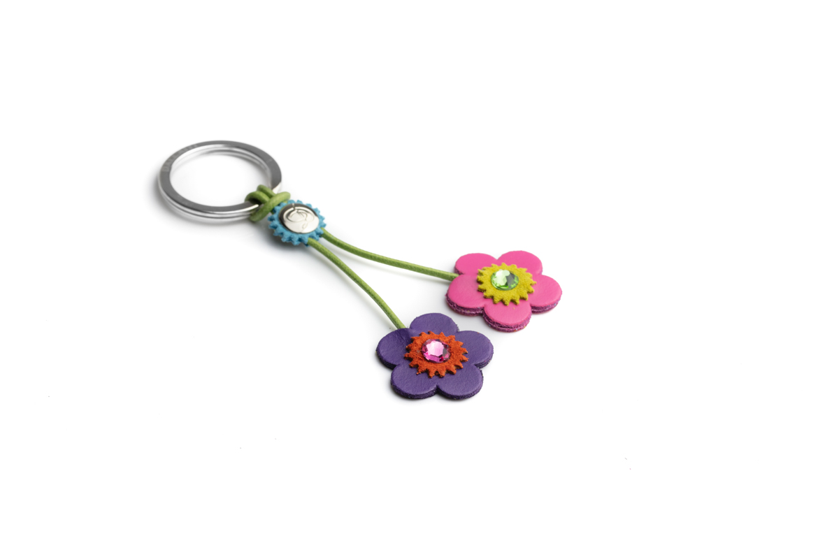 PCA019 Flowers & Swarovski Crystal keyring in leather