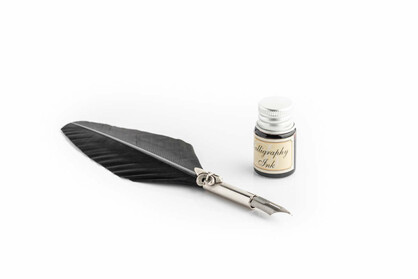 PIU68 Writing set with medium coloured feather pen, lily decorated ferrule & black ink