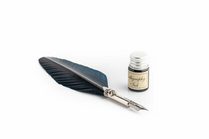 PIU68 Writing set with medium coloured feather pen, lily decorated ferrule & black ink