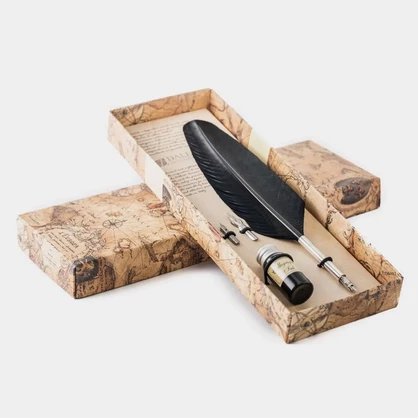PIU89 – Writing set with large feather pen, metal lily tip and black ink