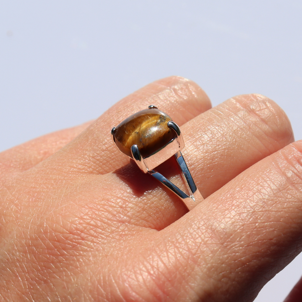 La Stele Tiger's Eye Square Ring