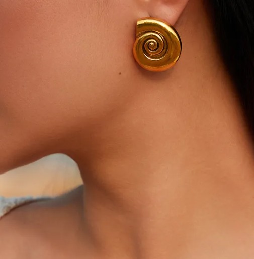 Shell Earing- Gold