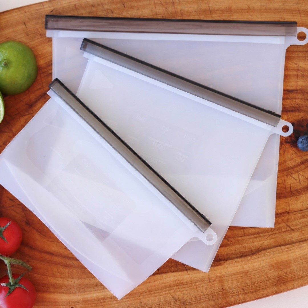Large Reusable Food Grade Silicone Zip Lock Food Pouches - 1500mL - 21cms x 28cms