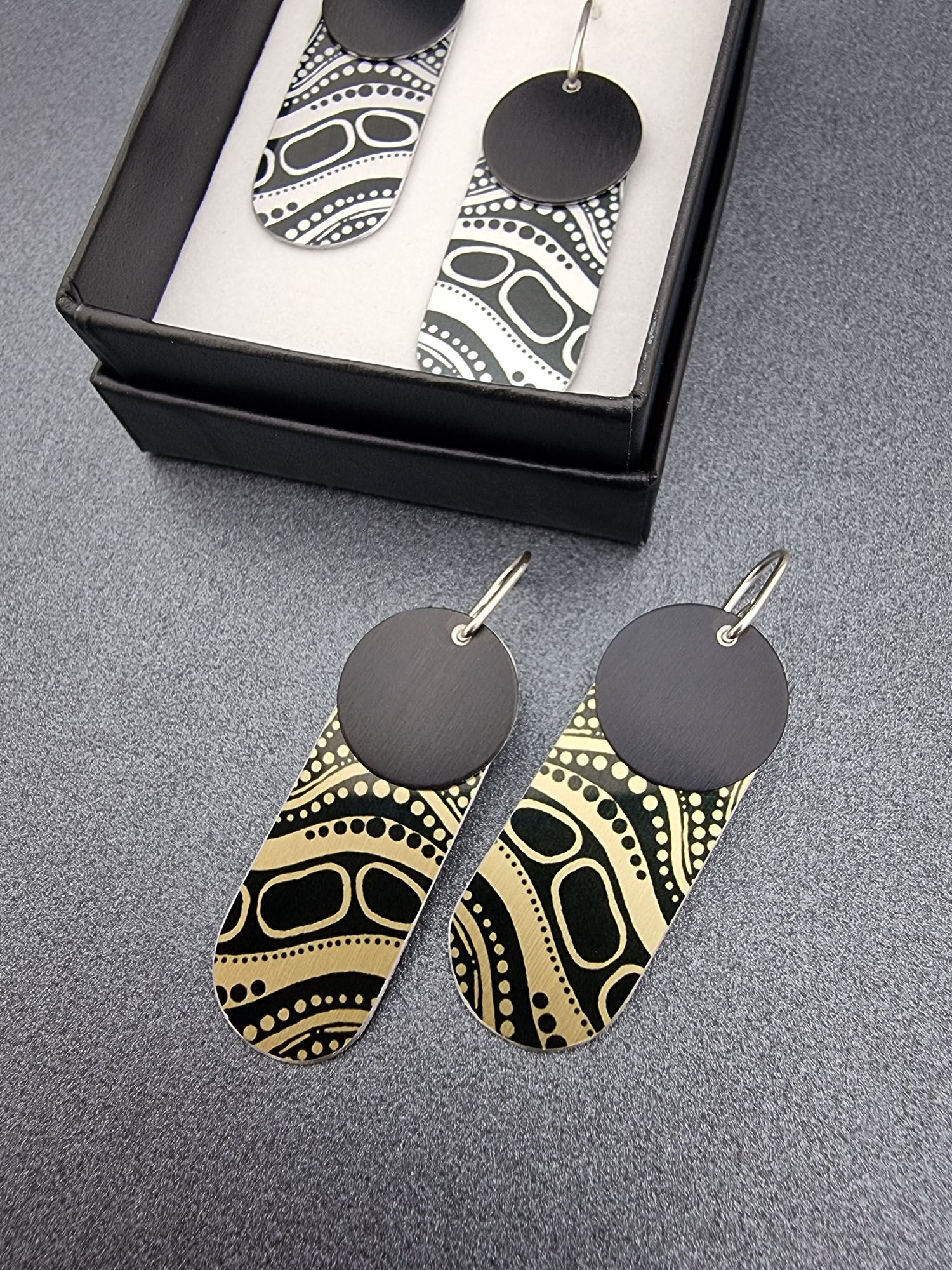 ANOTHER WATERWAY – dotty drop earring