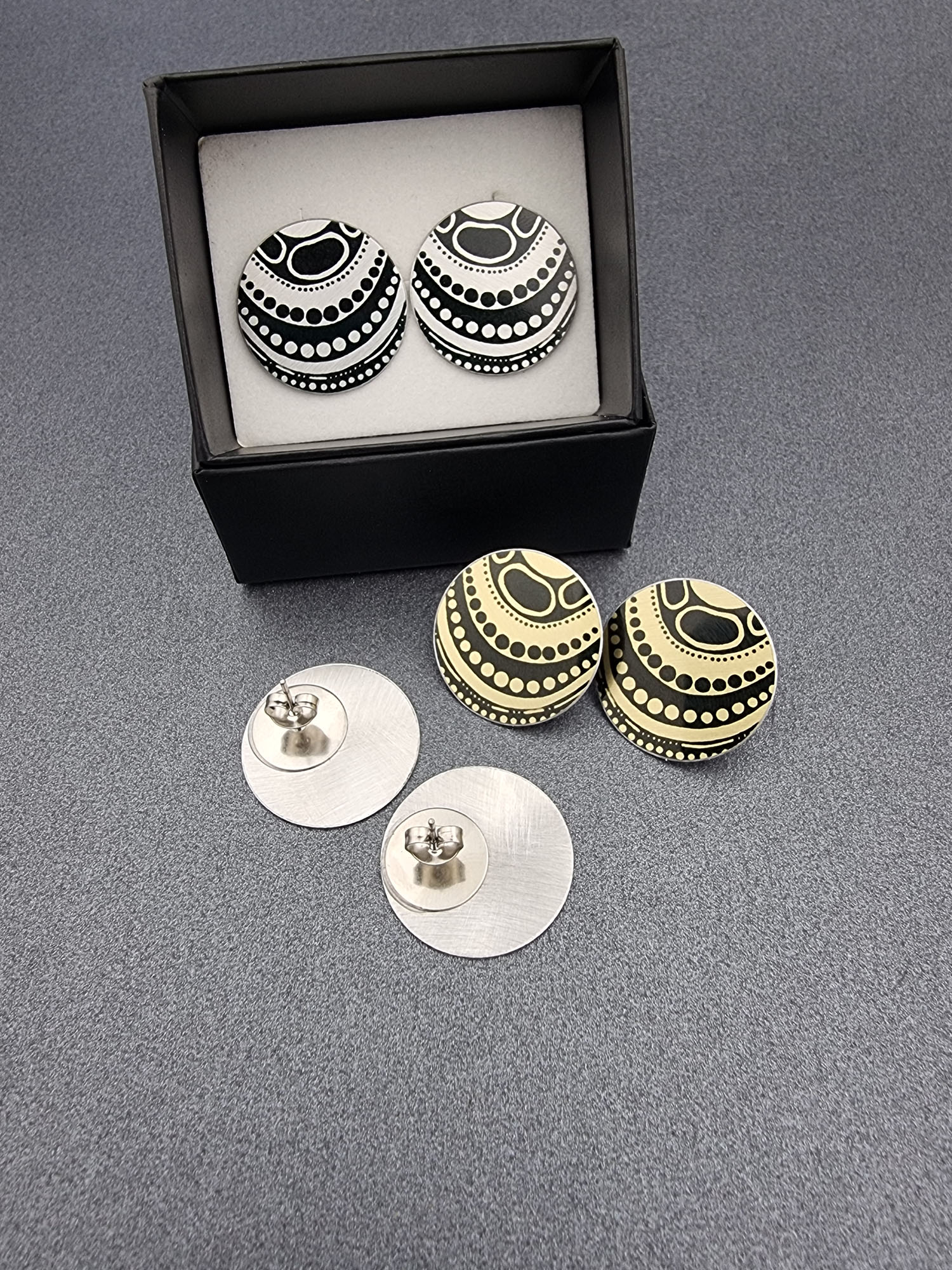 ANOTHER WATERWAY – 22mm disc studs