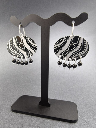 ANOTHER WATERWAY – oval onyx earrings