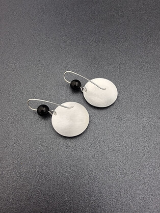 ANOTHER WATERWAY – round onyx drops