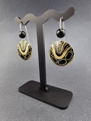 ANOTHER WATERWAY – round onyx drops