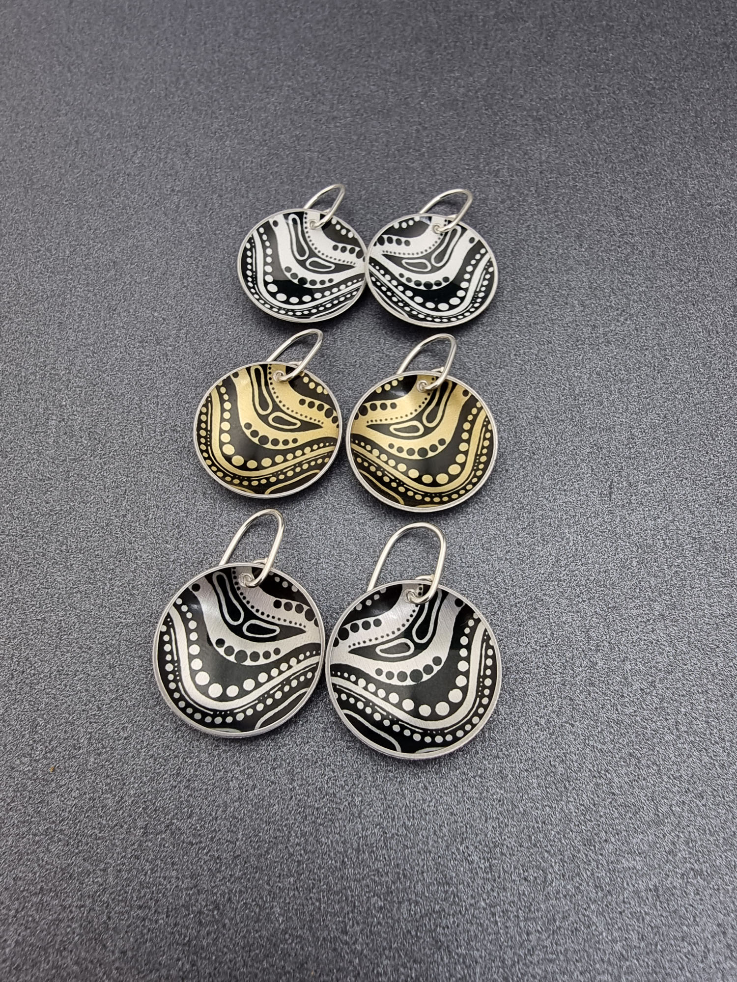 ANOTHER WATERWAY – domed short hooks