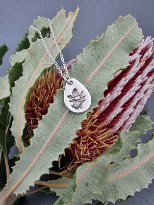 AUSSIE BUSH – Banksia necklace