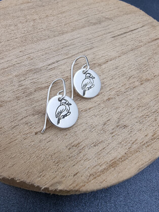 AUSSIE BUSH – KIRA Kookaburra disc earrings