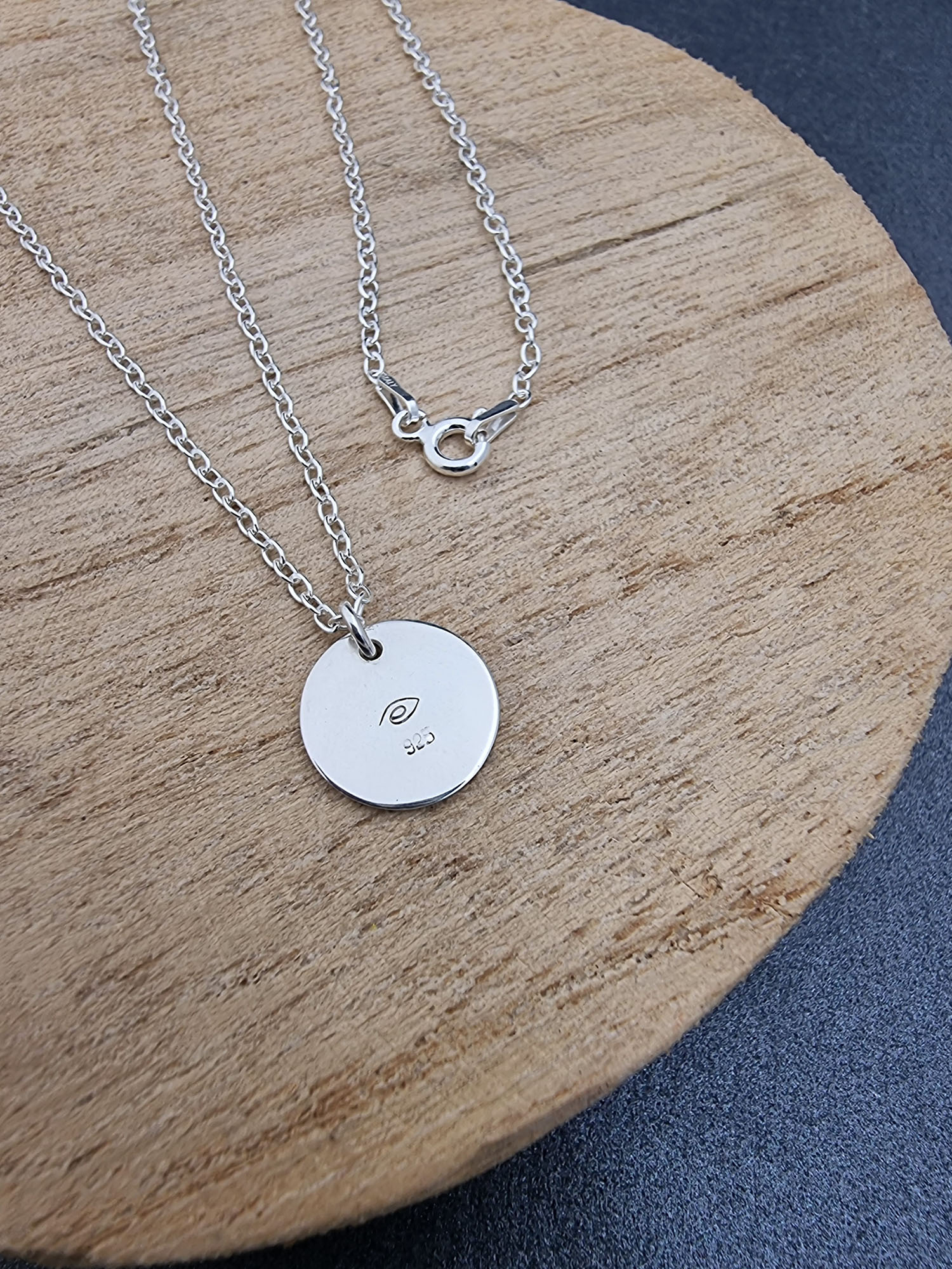 AUSSIE BUSH – KIRA Kookaburra necklace