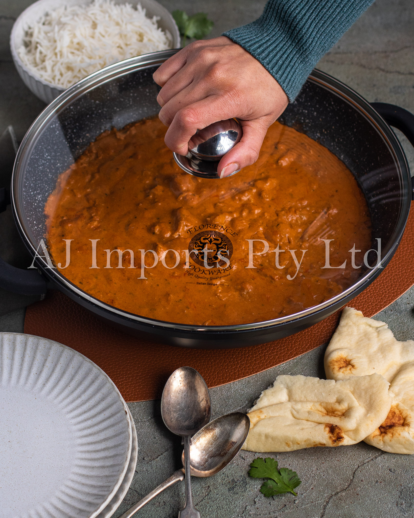 Florence Cookware Non-Stick Black Wok 32cm 5L with Marble Interior and Glass Lid.