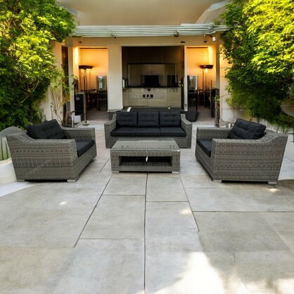 Beaumaris 5-Seater Outdoor Wicker Coffee Lounge Set – Tempered Glass, Aluminium Frame