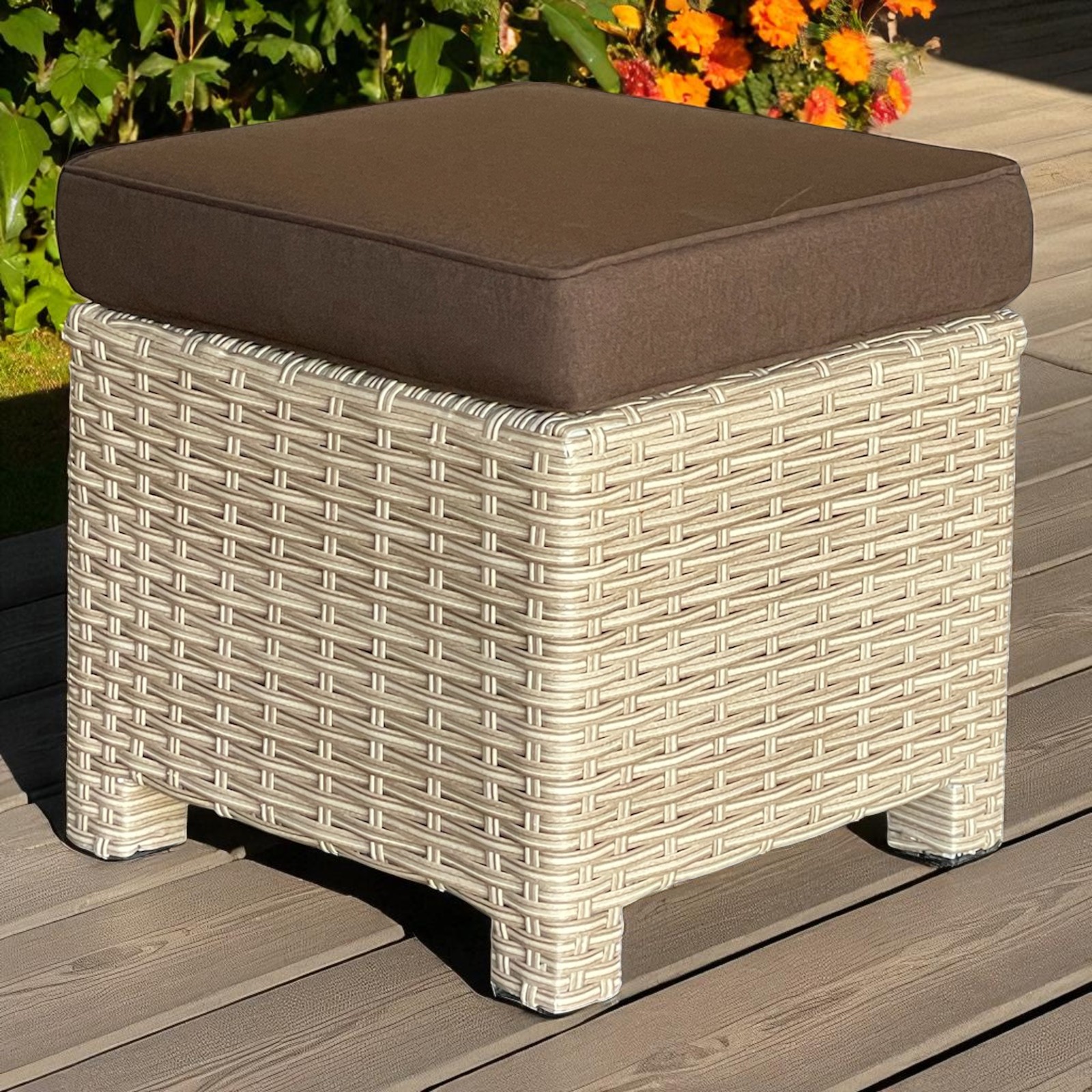 Camberwell Outdoor Wicker Lounge Sofa, Chairs & Ottoman Set – Durable Aluminium Frame