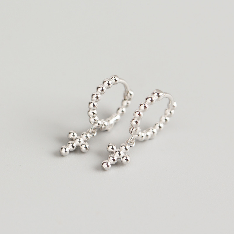 Cable Cross Huggie - Silver