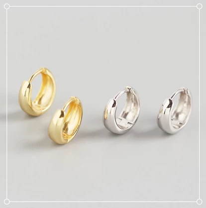 Tapered Chunky Mini Huggie - Gold
