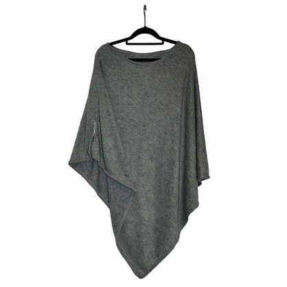 THSP1036: Grey: Pearl Poncho