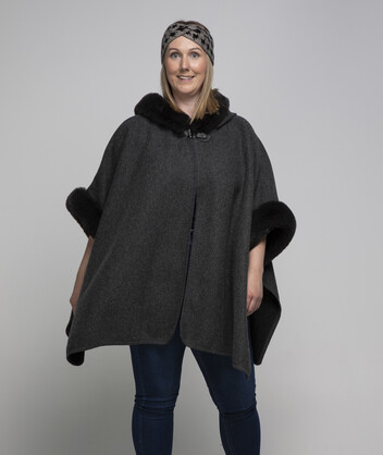 THSP1041: Dark Grey: Faux Fur Hooded Poncho