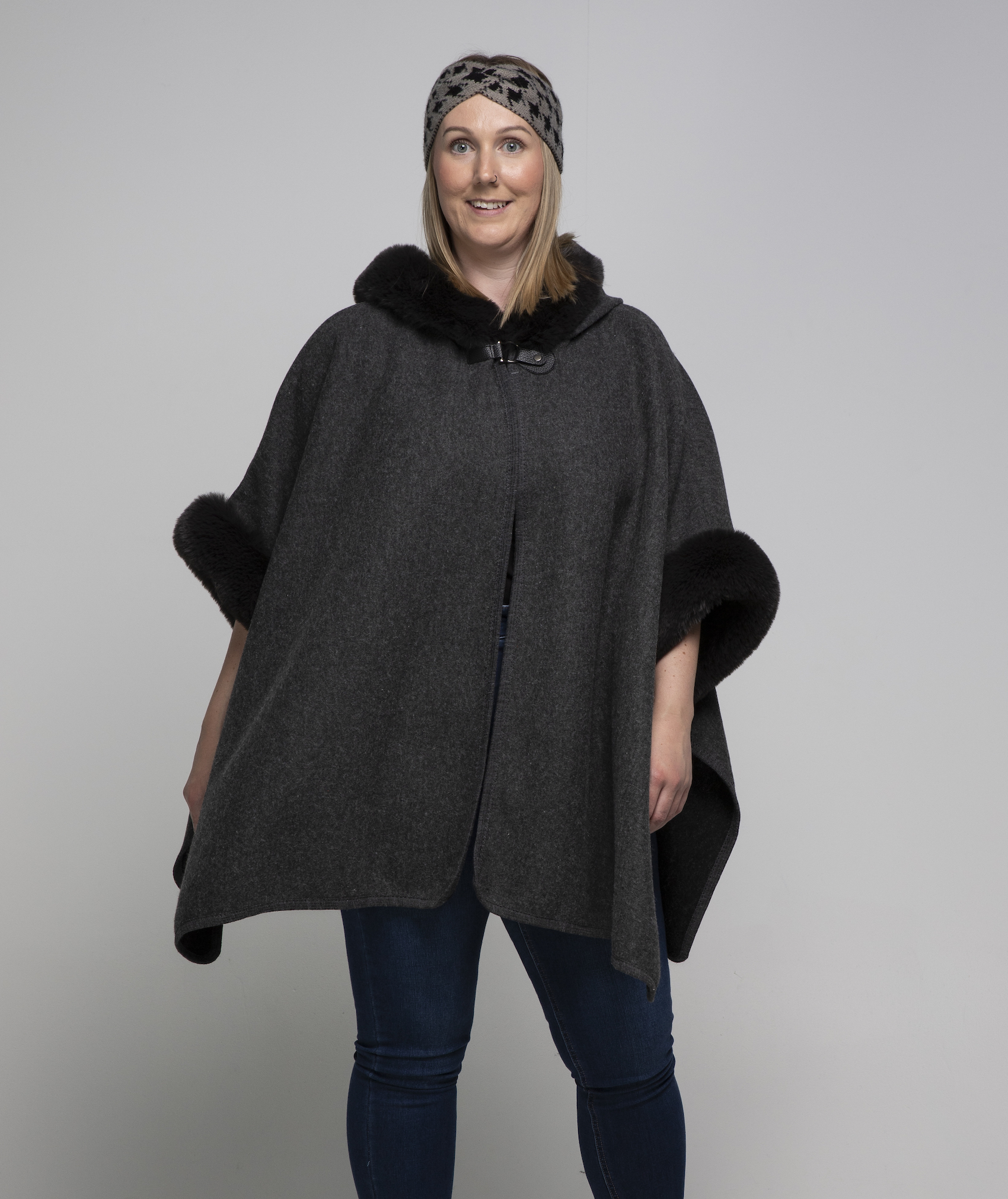 THSP1041: Dark Grey: Faux Fur Hooded Poncho