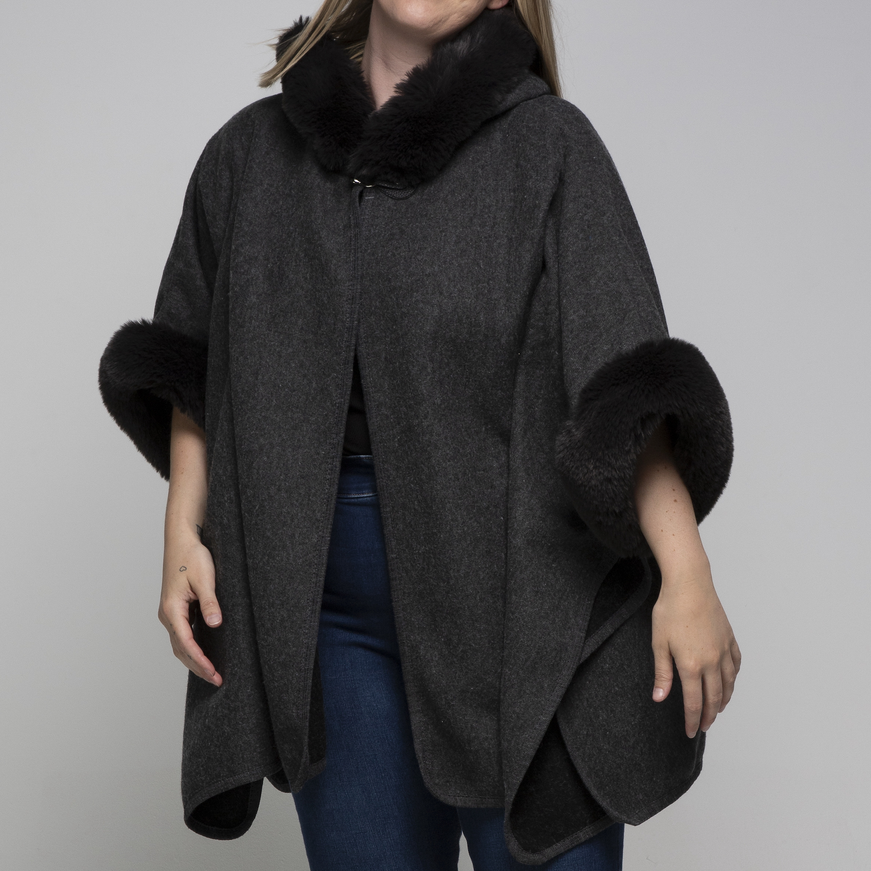 THSP1041: Dark Grey: Faux Fur Hooded Poncho