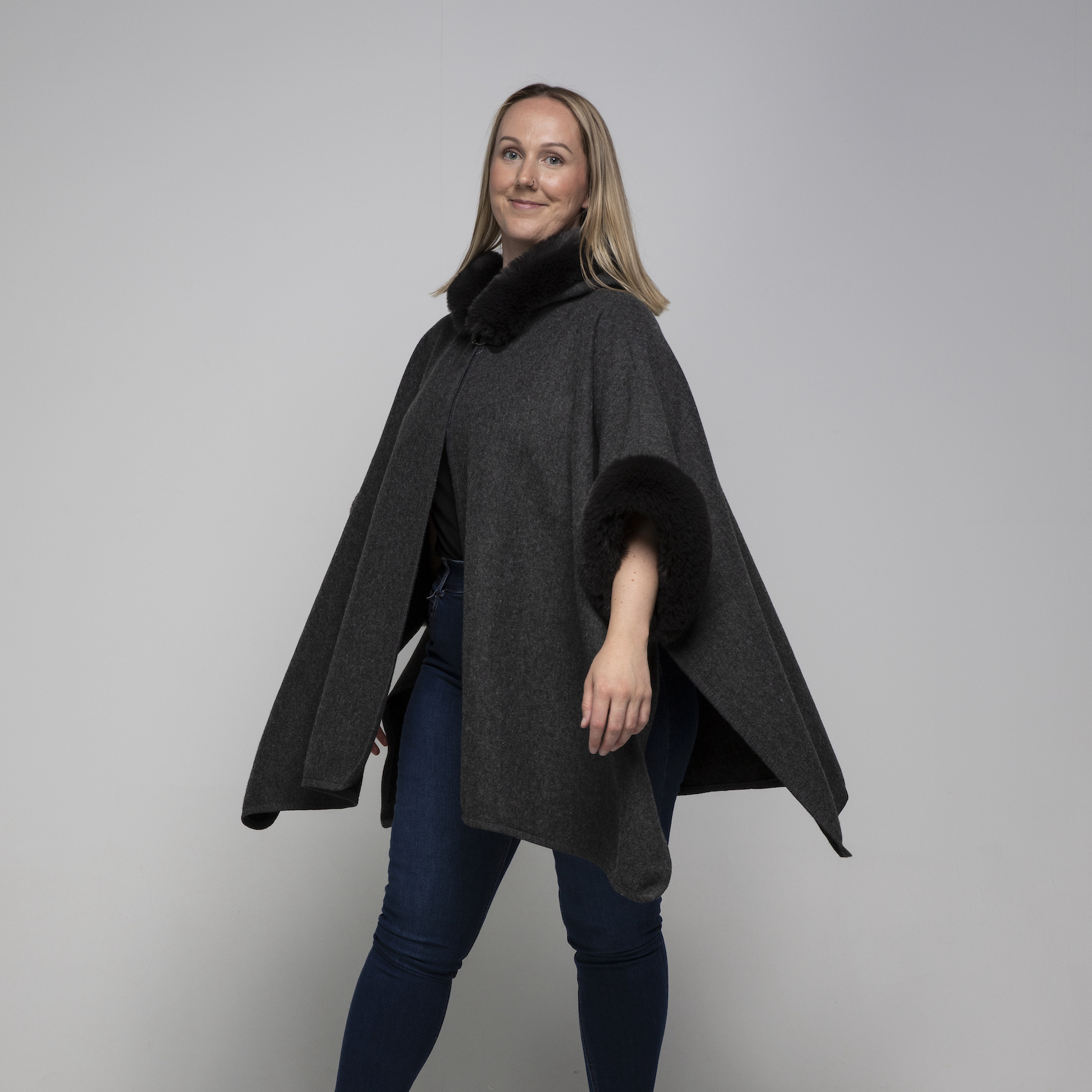 THSP1041: Dark Grey: Faux Fur Hooded Poncho