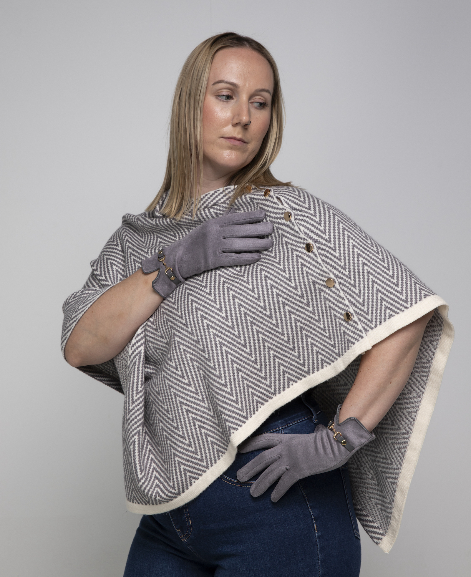 THSP2023: Black: Herringbone w Button Poncho