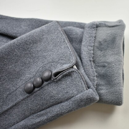 THSG1042: Grey: Three Buttons Gloves