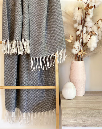 Chiswick Cashmere/Super Fine Merino Throw - Grey