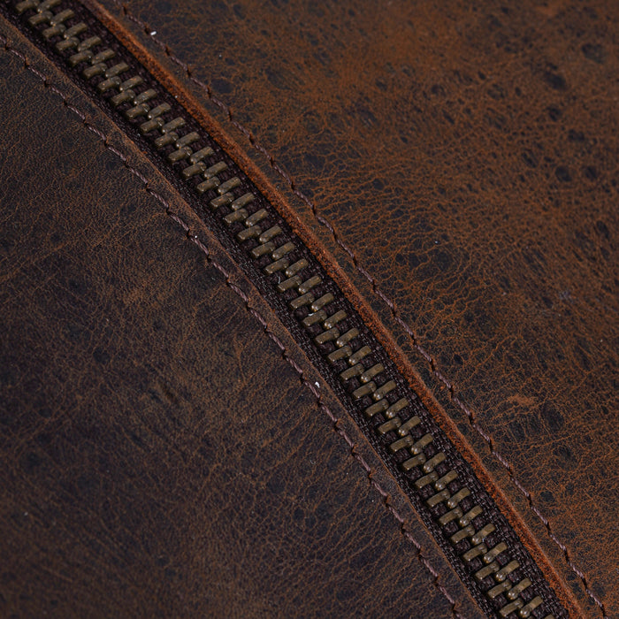 The Maverick – Cowhide Leather Weekender Bag for Bold Getaways