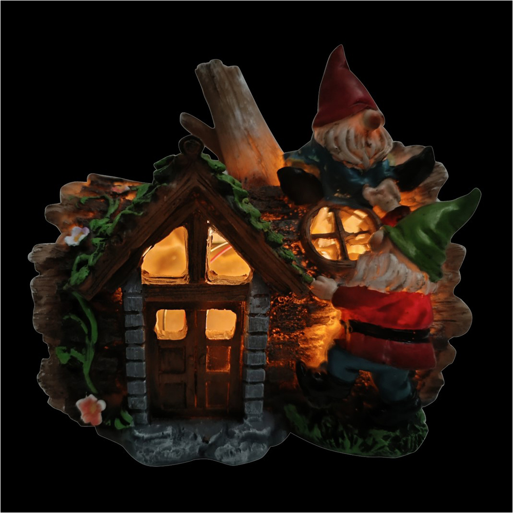 Solar Log House w/Gnomes