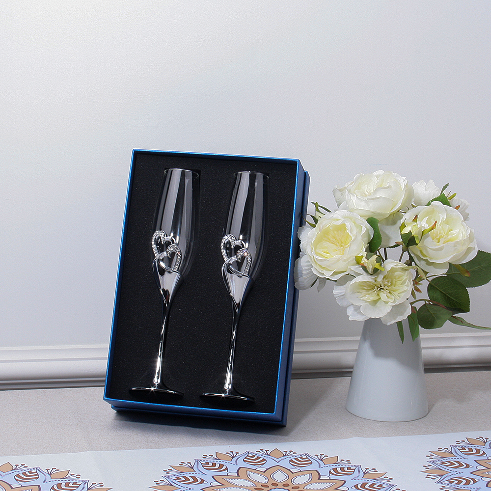 PREMIUM CHAMPAGNE FLUTES - SILVER BINDING HEARTS