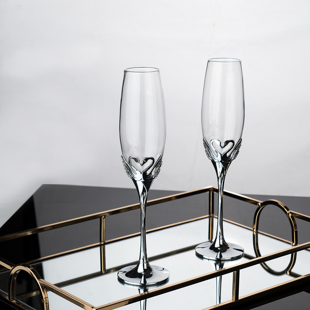 PREMIUM CHAMPAGNE FLUTES - SWAN HEART