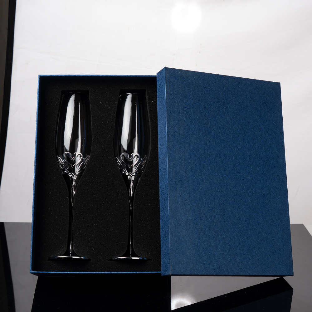 PREMIUM CHAMPAGNE FLUTES - SWAN HEART