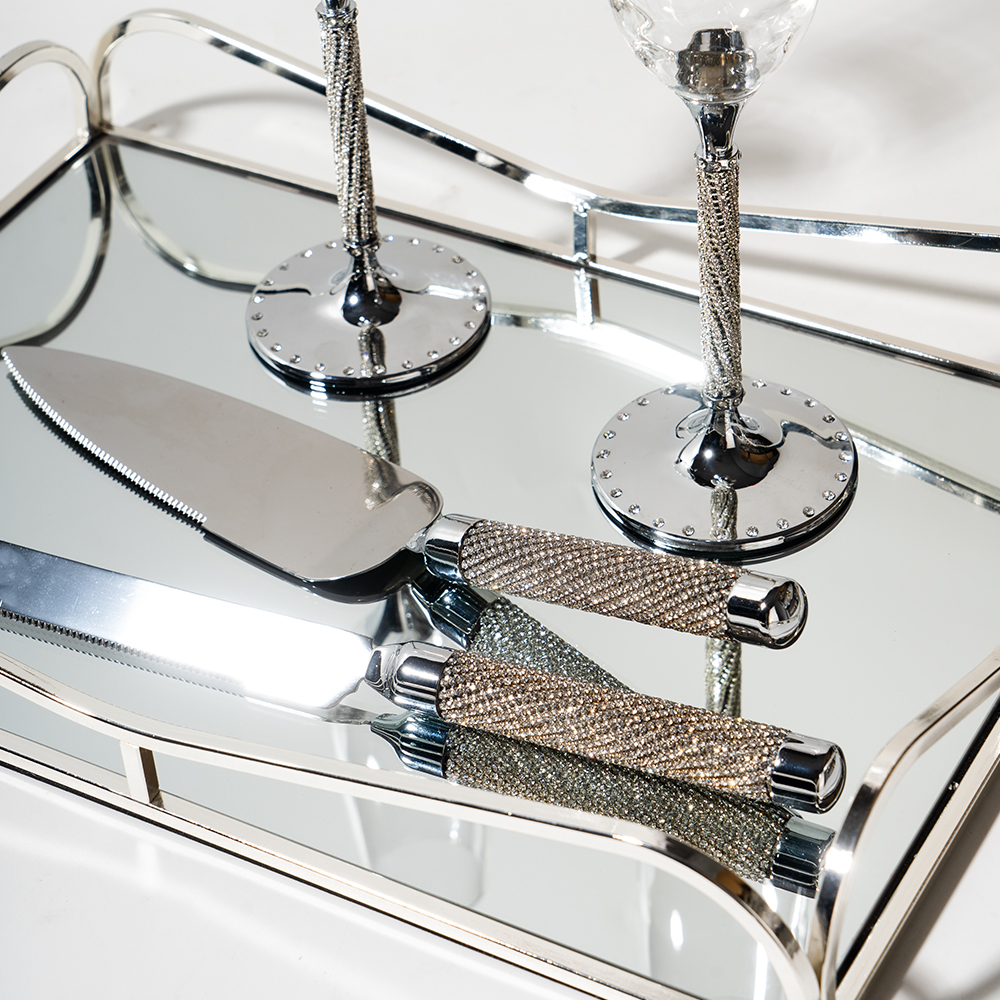 PREMIUM CHAMPAGNE FLUTES & CAKE SET- DIAMOND