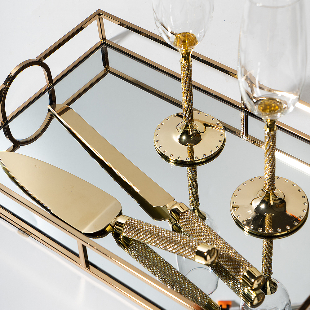 PREMIUM CHAMPAGNE FLUTES & CAKE SET GOLD- DIAMOND