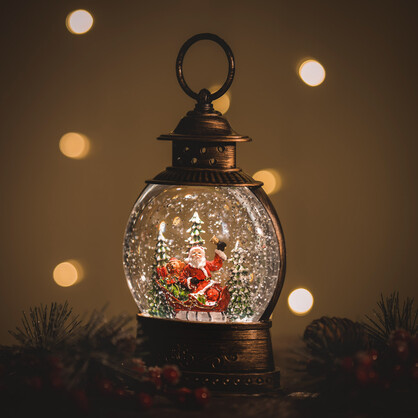 Snowing Globe Lantern / Santa