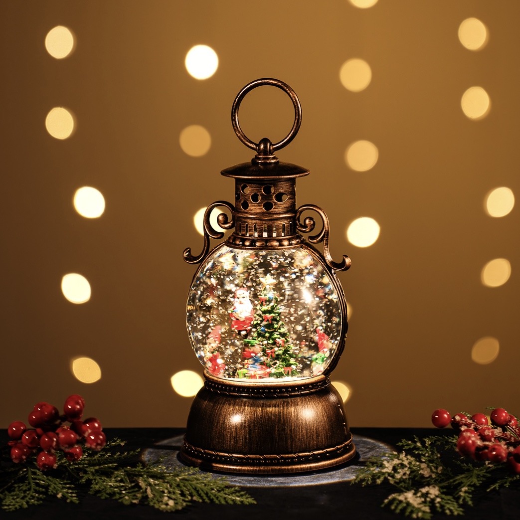 Snowing Oil Lantern / Rotating Santa