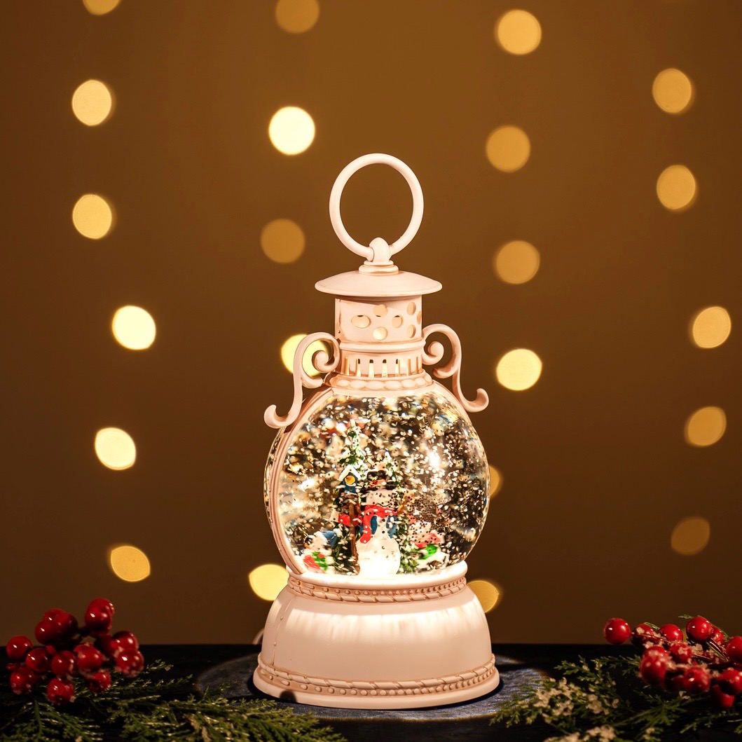 Snowing Oil Lantern / Rotating Snowmen