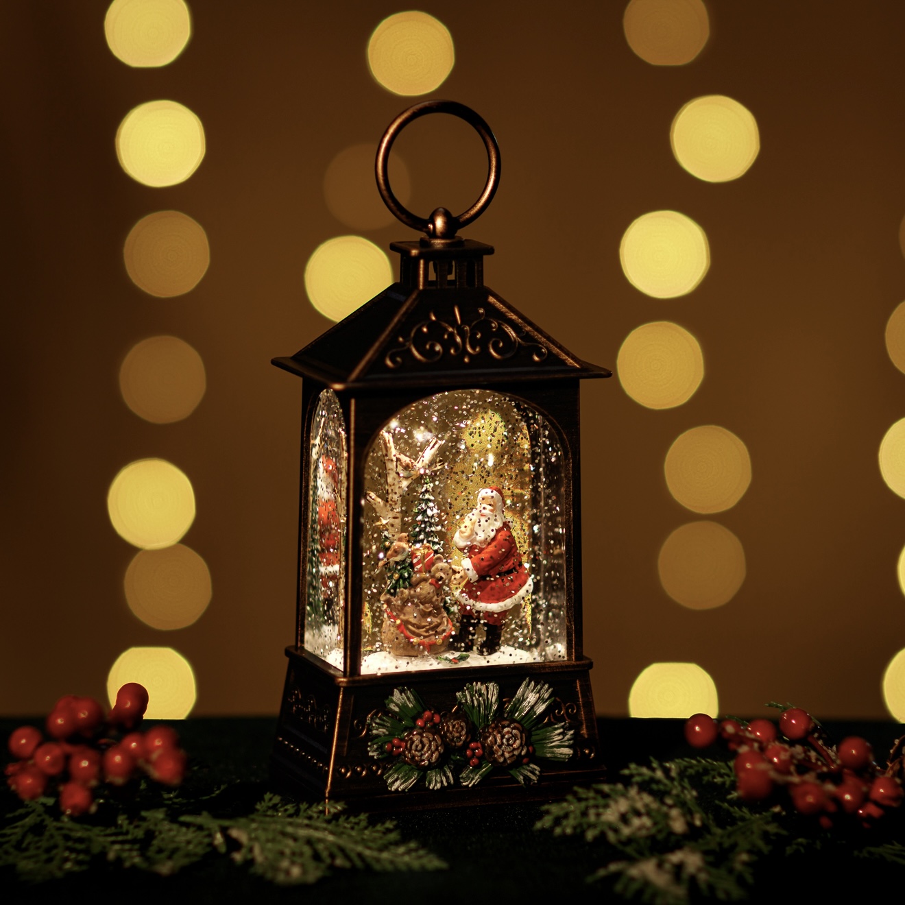 Medium Malta Lantern w/ Santa