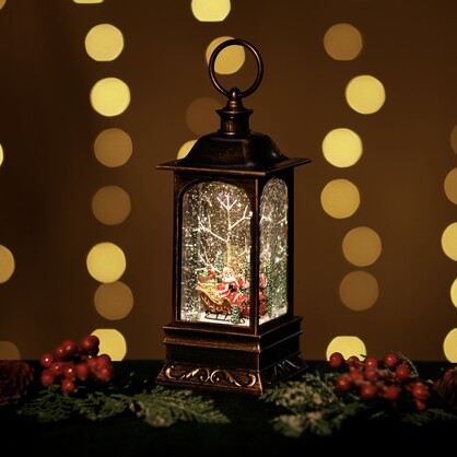 Small Snowing Malta Lantern w/ Santa's Sleigh