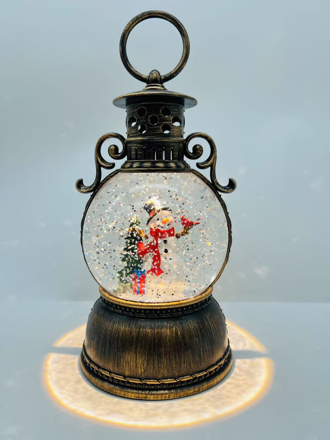 Snowing Oil Lantern / Snowman