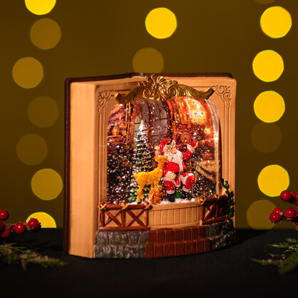 Snowing Xmas Book / Santa
