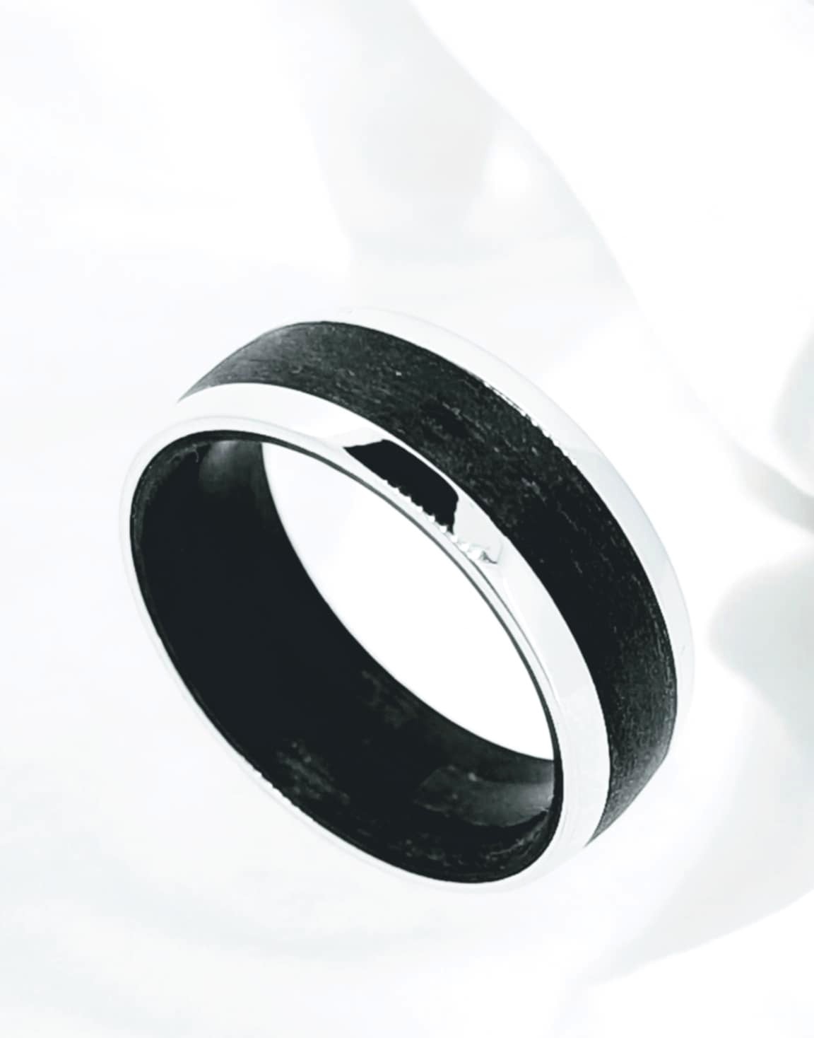 Stainless Steel Unisex Ring with Carbon Fiber Inlay
