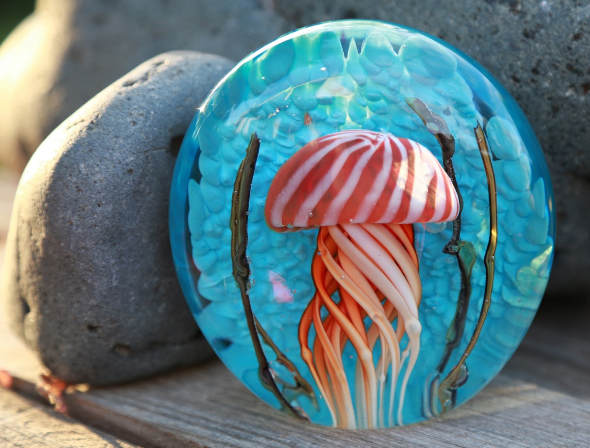 Wholesale Jelly Fish paperweight red/blue, 1112cm RIKARO Fieldfolio