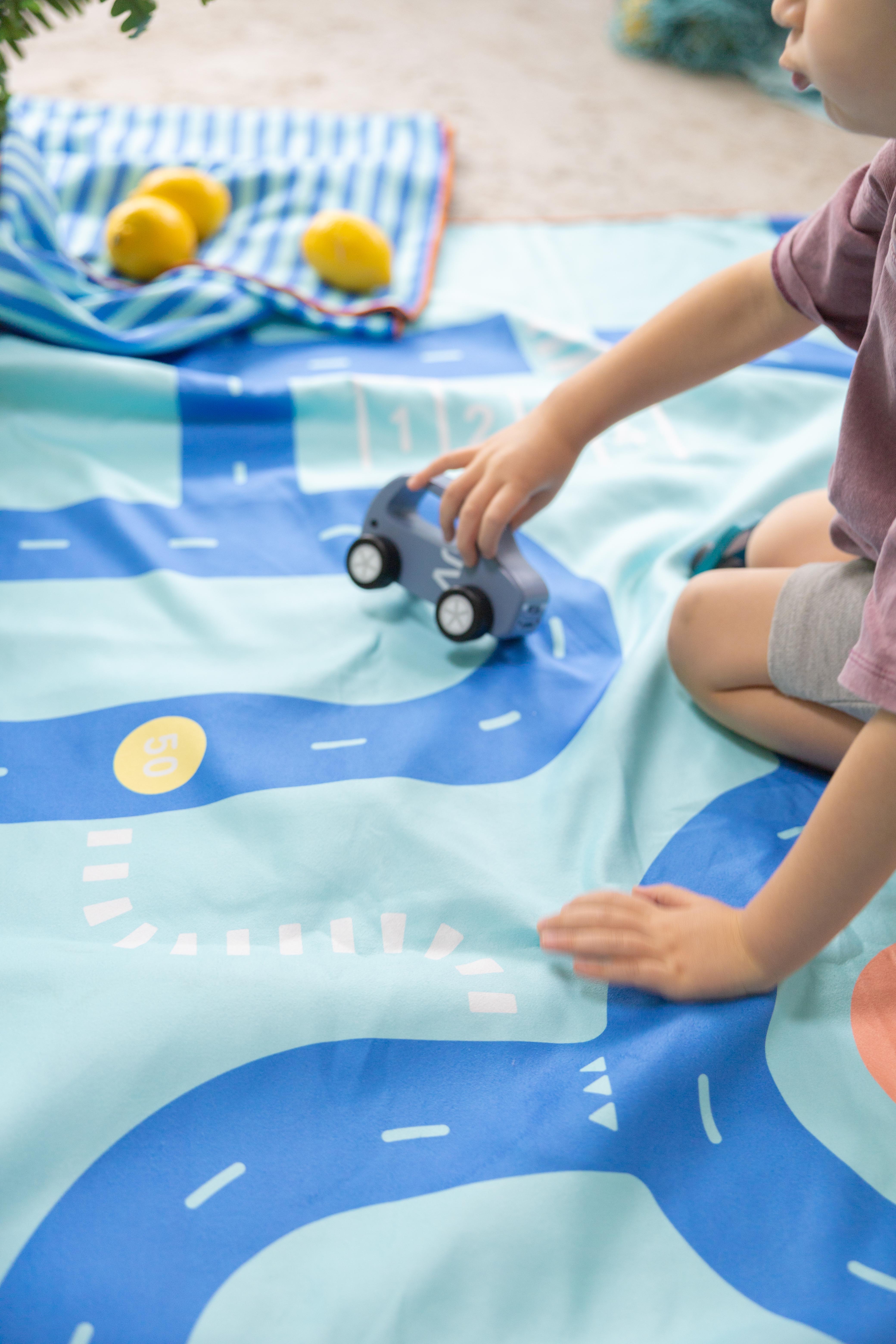 PLAYTOWELS - L (180 X 100CM) -  ROAD