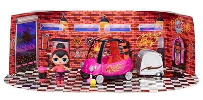 L.O.L. Surprise Furniture with Doll Asst in PDQ Series 4