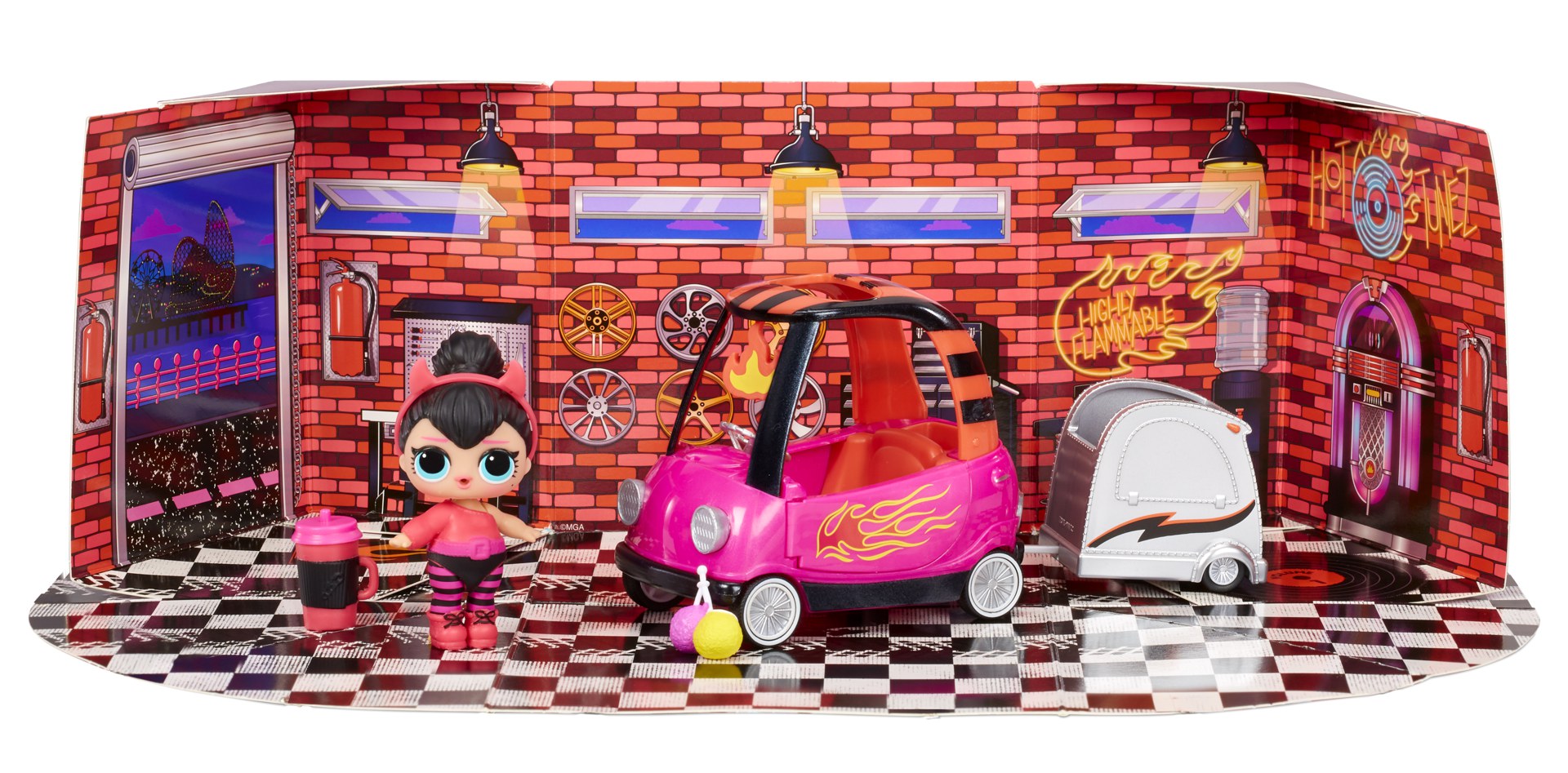L.O.L. Surprise Furniture with Doll Asst in PDQ Series 4