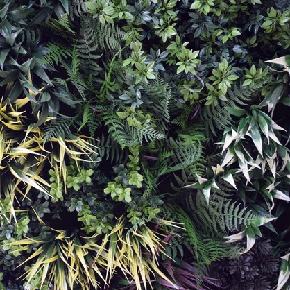 UV Green Fields 80cm Green Wall Disc (White)