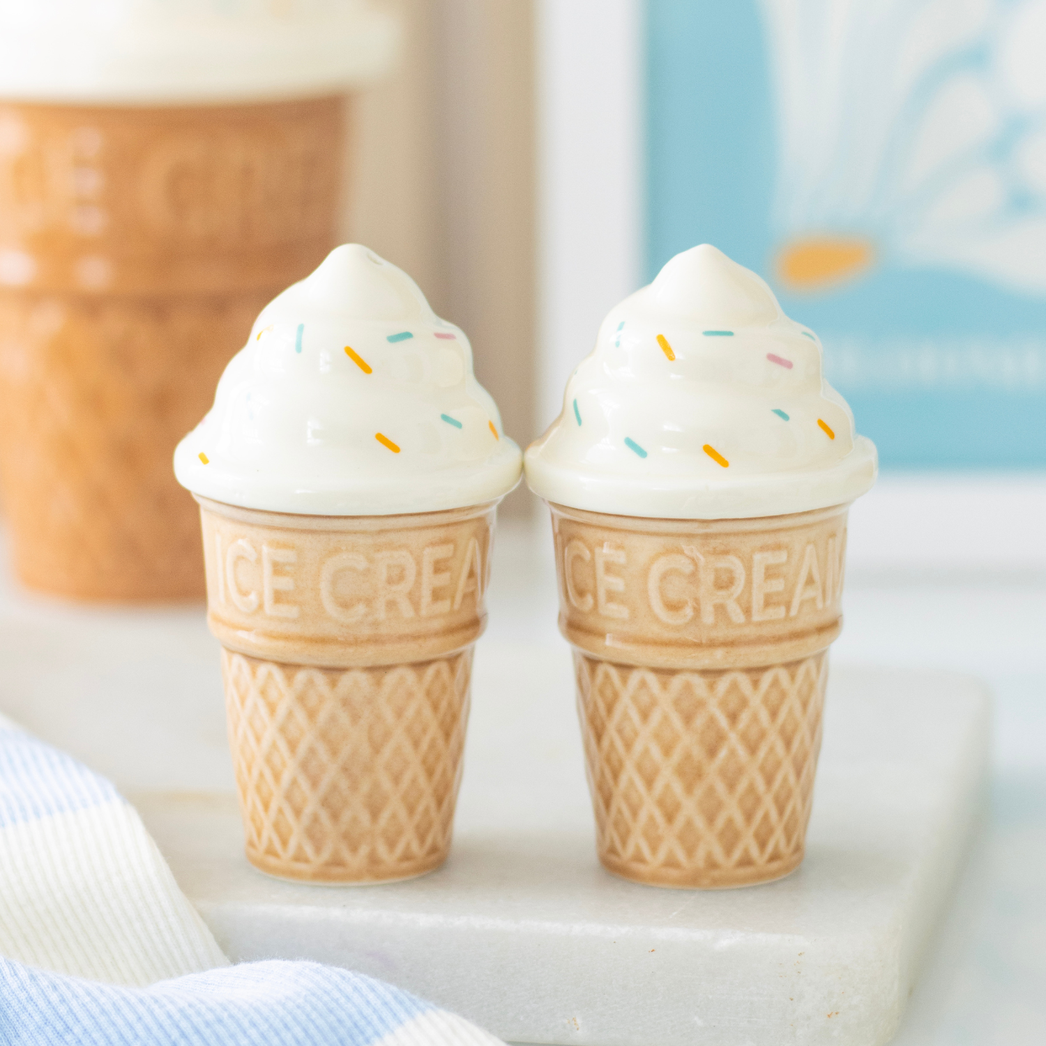 S/2 Ice Cream Ceramic salt & pepper set